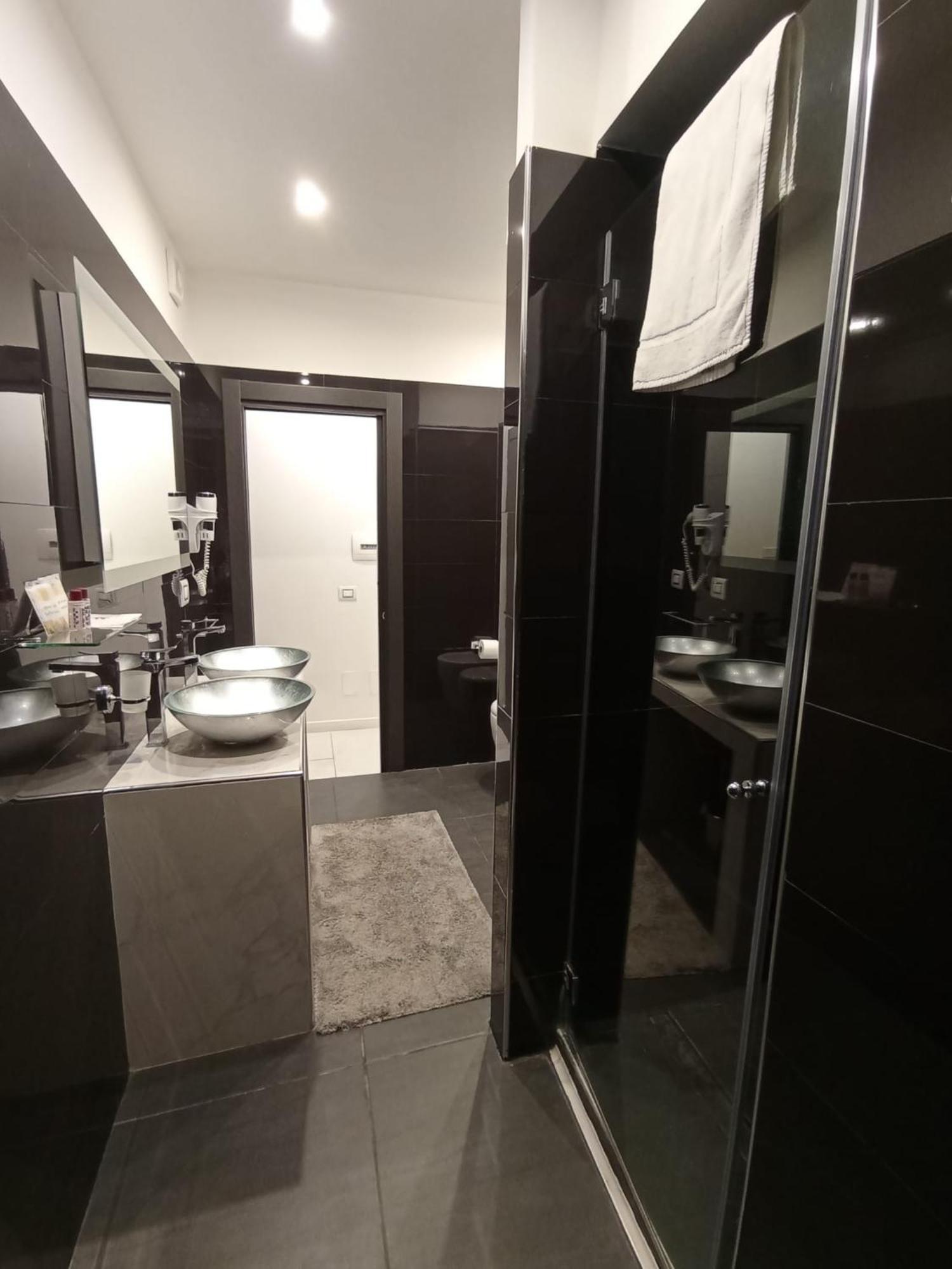 נאפולי Tiffany & Babylon Luxury Stay מראה חיצוני תמונה