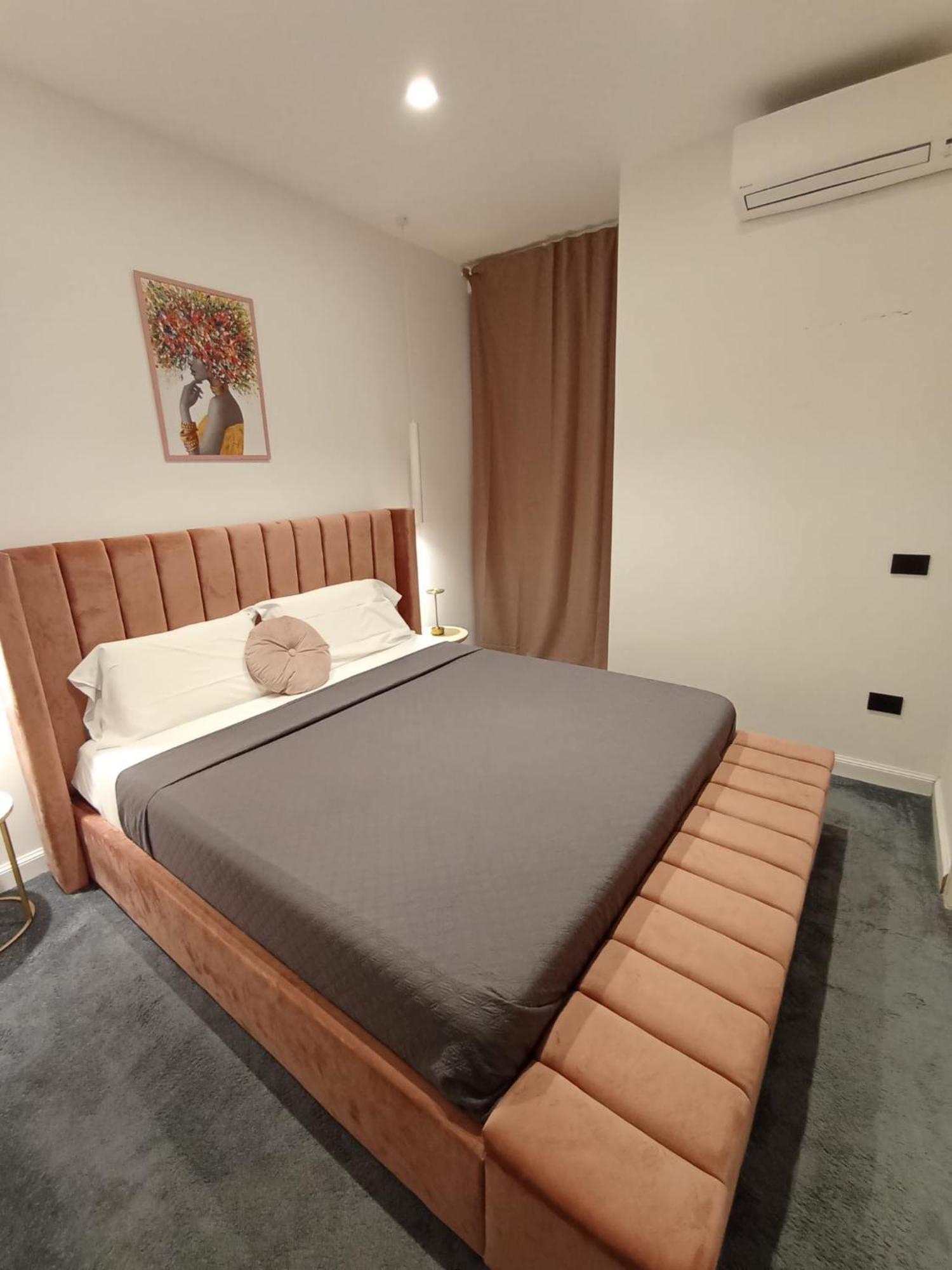נאפולי Tiffany & Babylon Luxury Stay מראה חיצוני תמונה