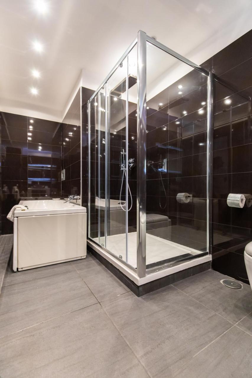 נאפולי Tiffany & Babylon Luxury Stay מראה חיצוני תמונה