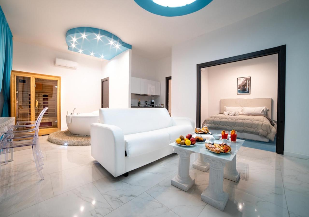 נאפולי Tiffany & Babylon Luxury Stay מראה חיצוני תמונה
